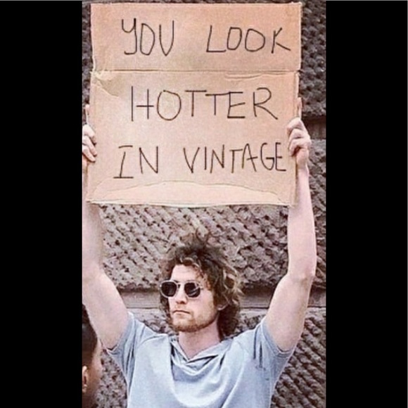 Meet your Posher, Carla - Picture 2 of 15